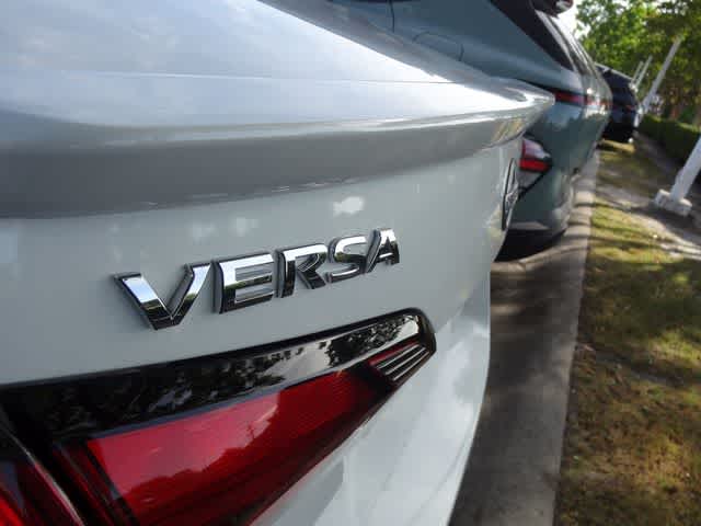 2024 Nissan Versa SR