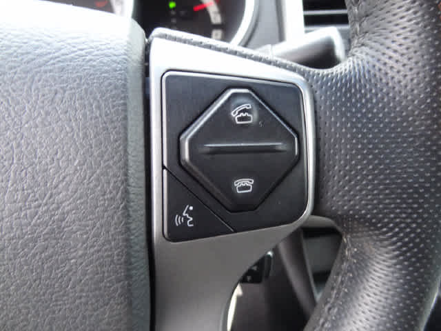 2015 Toyota Tacoma 4WD Double Cab V6 AT (Natl)