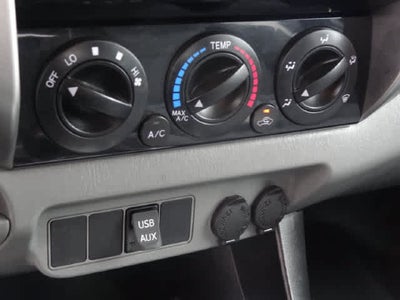 2015 Toyota Tacoma 4WD Double Cab V6 AT (Natl)