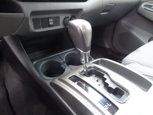 2015 Toyota Tacoma 4WD Double Cab V6 AT (Natl)