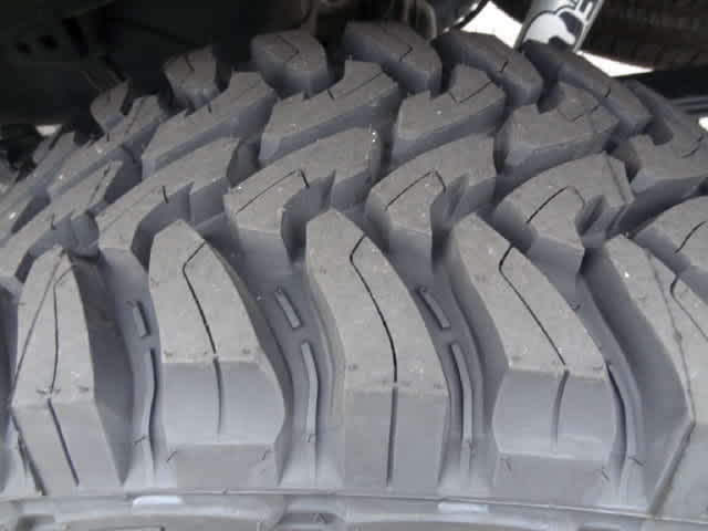 2015 Toyota Tacoma 4WD Double Cab V6 AT (Natl)