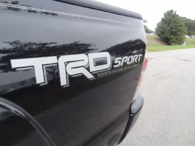 2015 Toyota Tacoma 4WD Double Cab V6 AT (Natl)