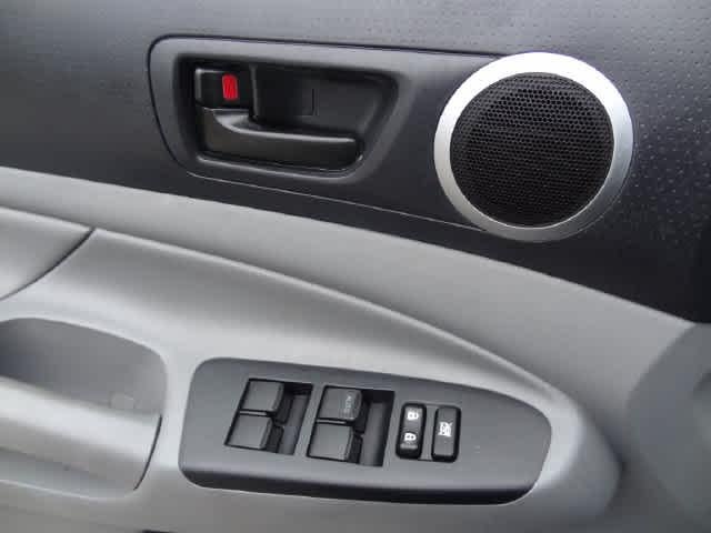 2015 Toyota Tacoma 4WD Double Cab V6 AT (Natl)