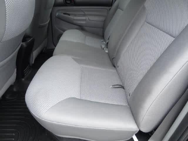 2015 Toyota Tacoma 4WD Double Cab V6 AT (Natl)