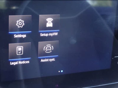 2025 Volkswagen Taos SE