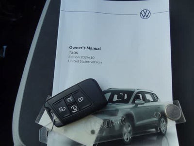 2025 Volkswagen Taos SE