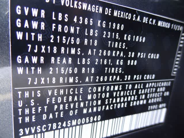 2025 Volkswagen Taos SE