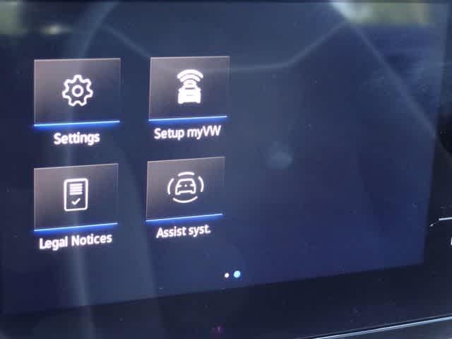 2025 Volkswagen Taos SE