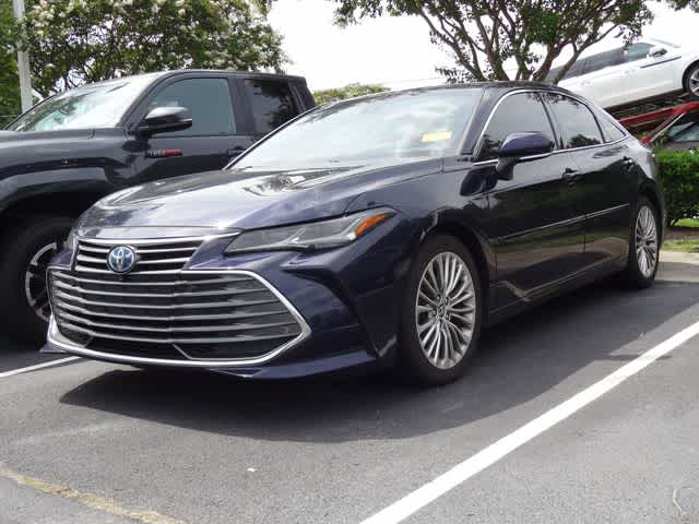 2022 Toyota Avalon Hybrid Limited
