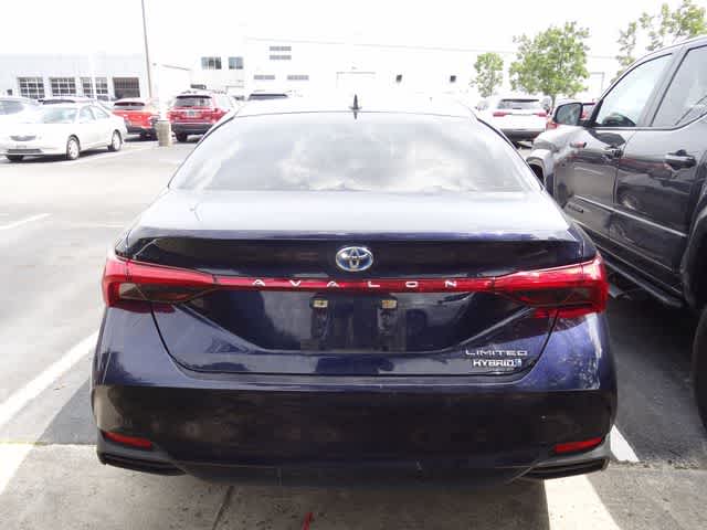 2022 Toyota Avalon Hybrid Limited