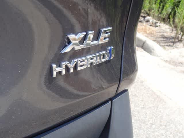 2024 Toyota RAV4 Hybrid XLE