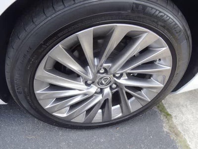 2020 Lexus ES 300h Luxury