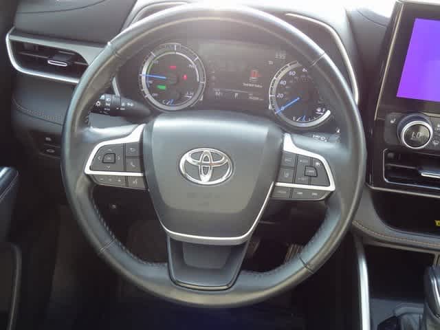2023 Toyota Highlander Hybrid Bronze Edition