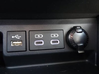 2023 Toyota Highlander Hybrid Bronze Edition