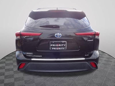 2023 Toyota Highlander Hybrid Bronze Edition