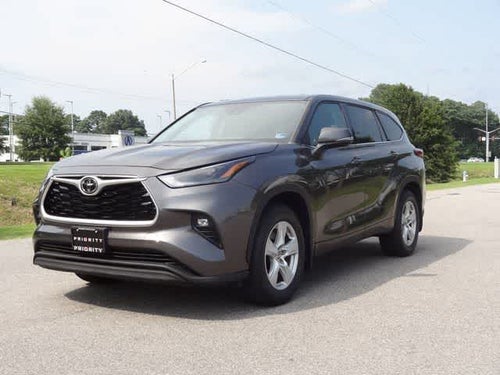 2022 Toyota Highlander LE