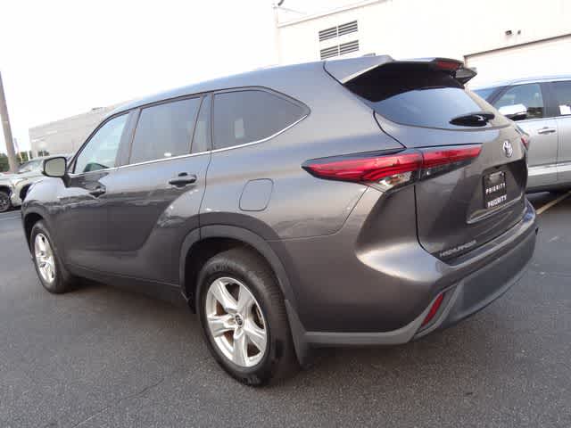 2022 Toyota Highlander LE
