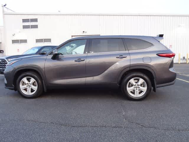 2022 Toyota Highlander LE