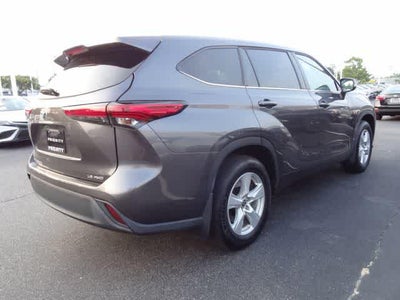 2022 Toyota Highlander LE