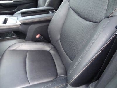 2025 Toyota Sienna Woodland Edition