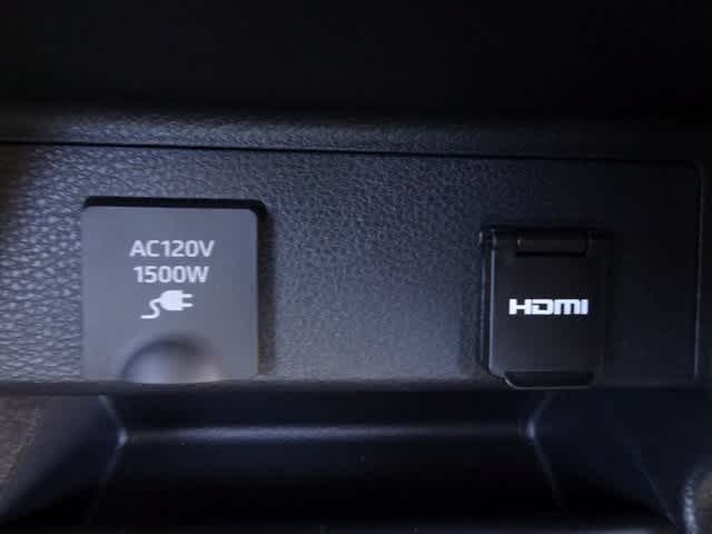 2023 Toyota Sienna Platinum