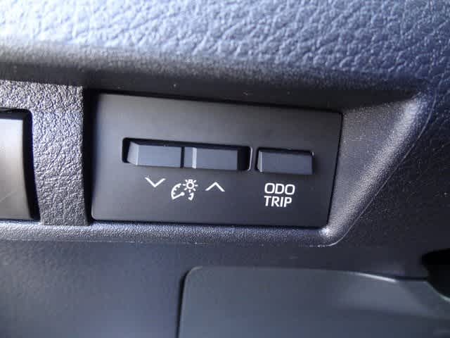 2023 Toyota Sienna Platinum