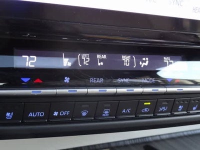 2023 Toyota Sienna Platinum