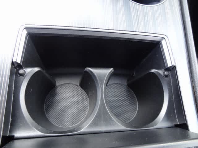 2023 Toyota Sienna Platinum