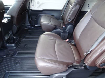 2023 Toyota Sienna Platinum