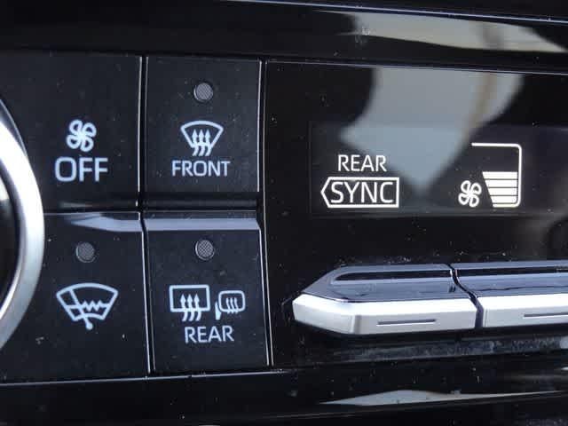 2025 Toyota Highlander LE