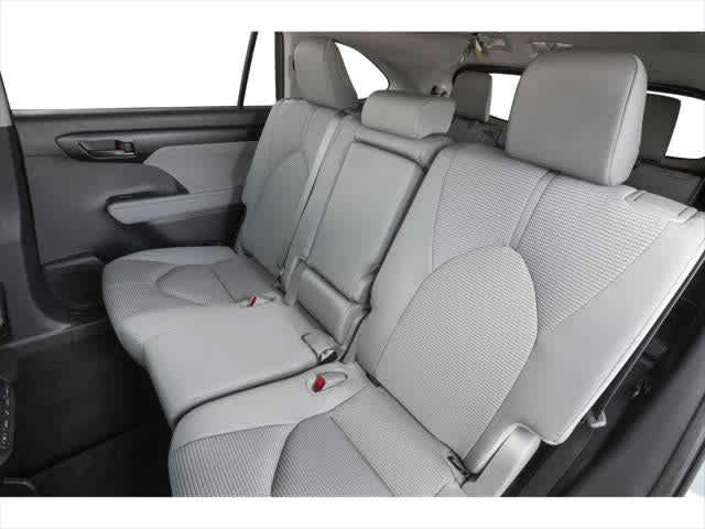 2025 Toyota Highlander LE