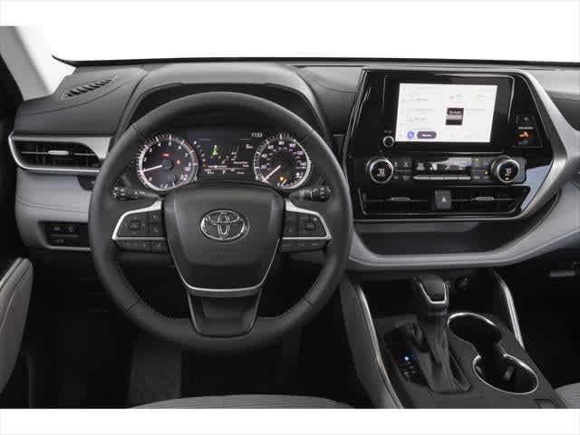 2025 Toyota Highlander LE