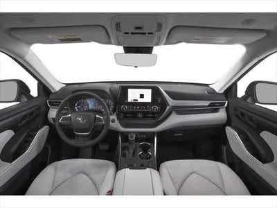 2025 Toyota Highlander LE