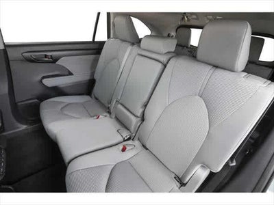 2025 Toyota Highlander LE