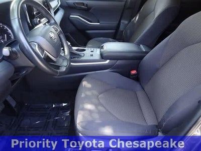 2023 Toyota Highlander LE