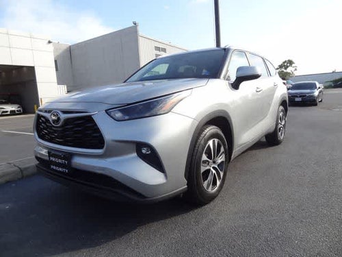 2025 Toyota Highlander XLE