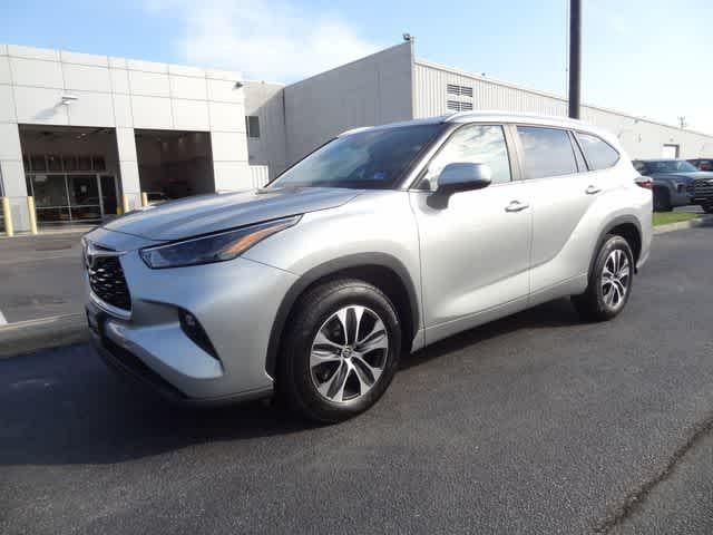 2025 Toyota Highlander XLE