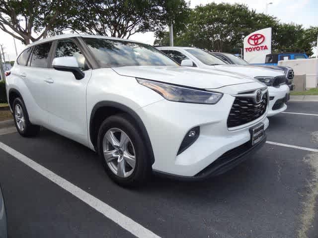 2023 Toyota Highlander LE