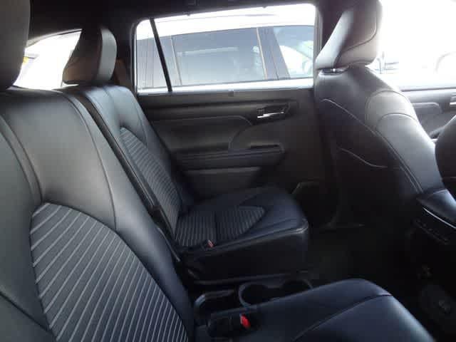 2025 Toyota Highlander XSE