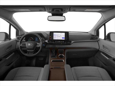 2023 Toyota Sienna LE