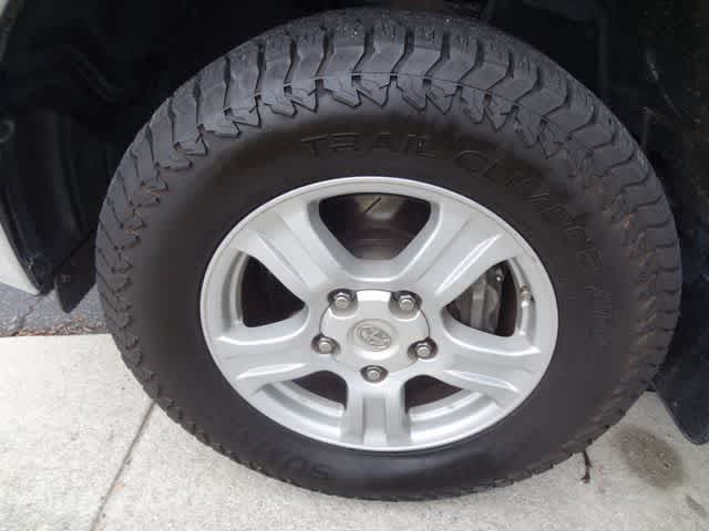 2010 Toyota Tundra Dbl 5.7L V8 6-Spd AT (Natl)