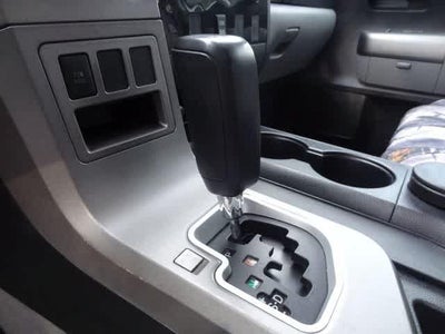 2010 Toyota Tundra Dbl 5.7L V8 6-Spd AT (Natl)