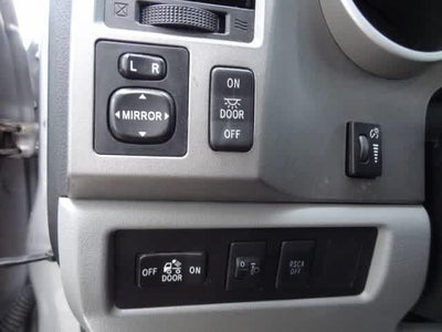 2010 Toyota Tundra Dbl 5.7L V8 6-Spd AT (Natl)