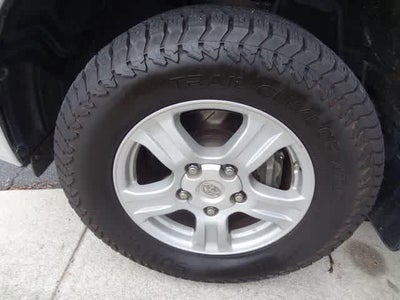 2010 Toyota Tundra Dbl 5.7L V8 6-Spd AT (Natl)
