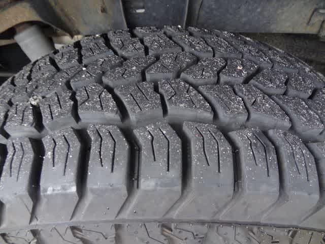2010 Toyota Tundra Dbl 5.7L V8 6-Spd AT (Natl)