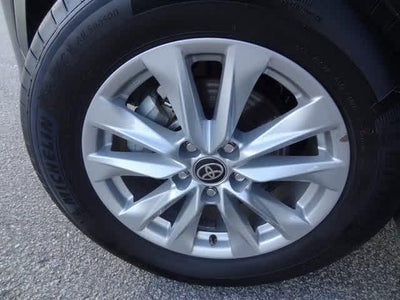 2025 Toyota Corolla Cross LE