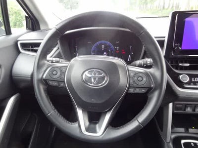 2025 Toyota Corolla Cross XLE
