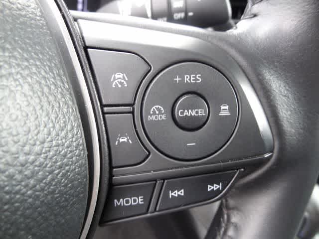 2025 Toyota Corolla Cross XLE
