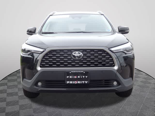 2025 Toyota Corolla Cross XLE