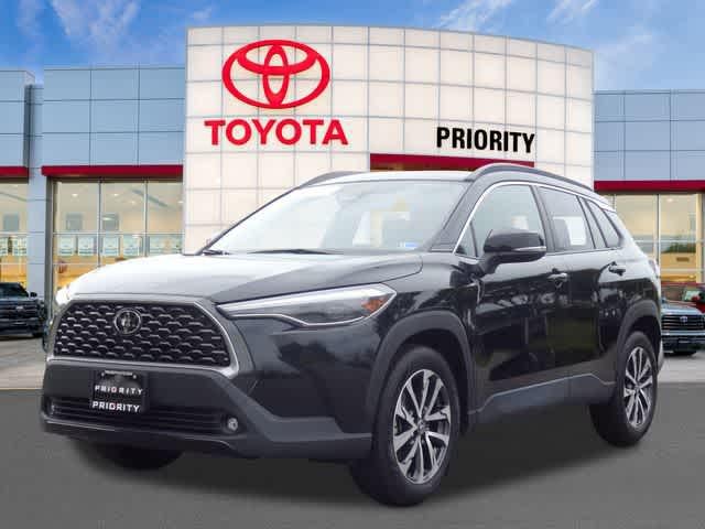 2025 Toyota Corolla Cross XLE